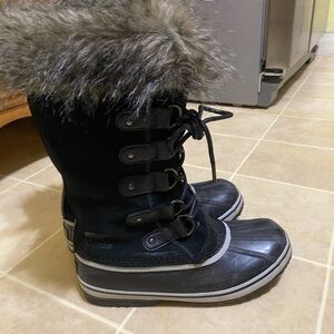 SOREL JOAN OF ARTIC WINTER BOOTS SIZE 8